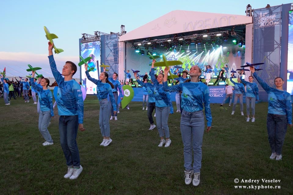 Открытие Mondial на Танае